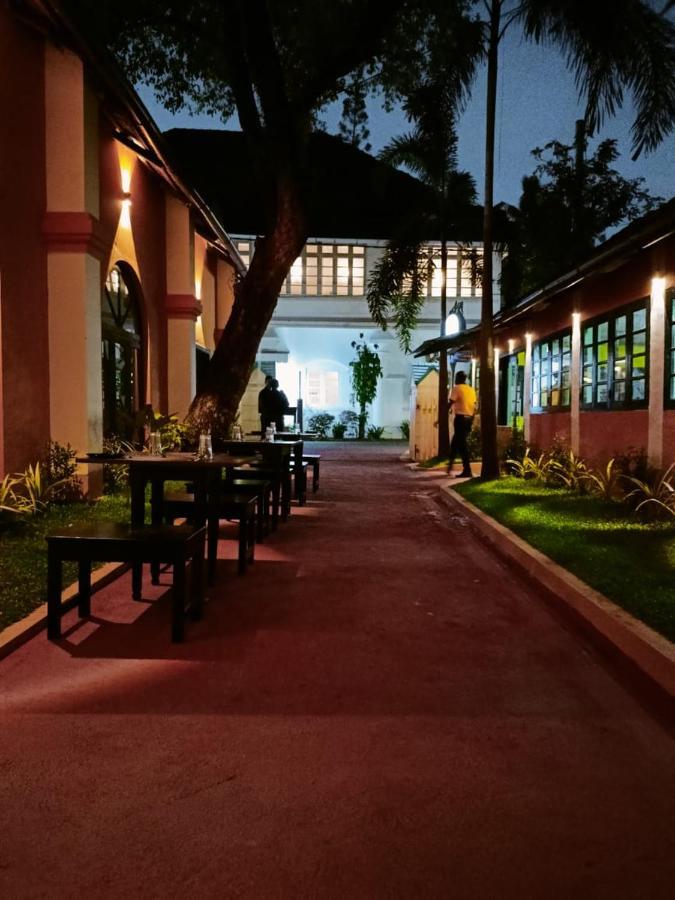 Bed and Breakfast Elphinstone Residency Kochi Екстер'єр фото