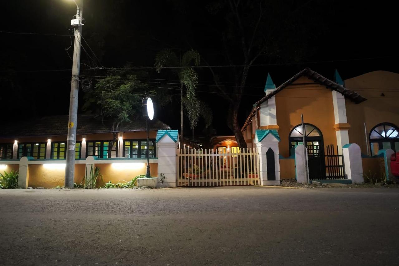 Bed and Breakfast Elphinstone Residency Kochi Екстер'єр фото