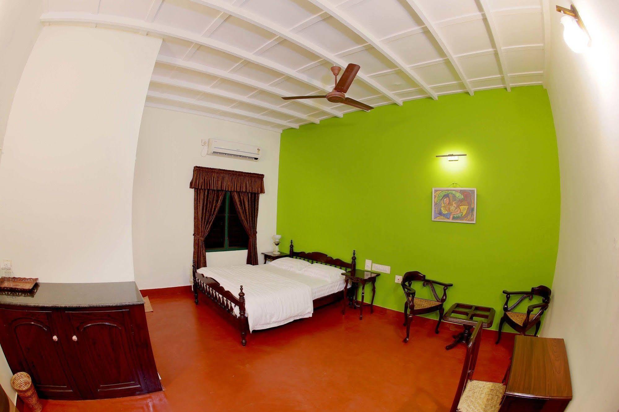 Bed and Breakfast Elphinstone Residency Kochi Екстер'єр фото