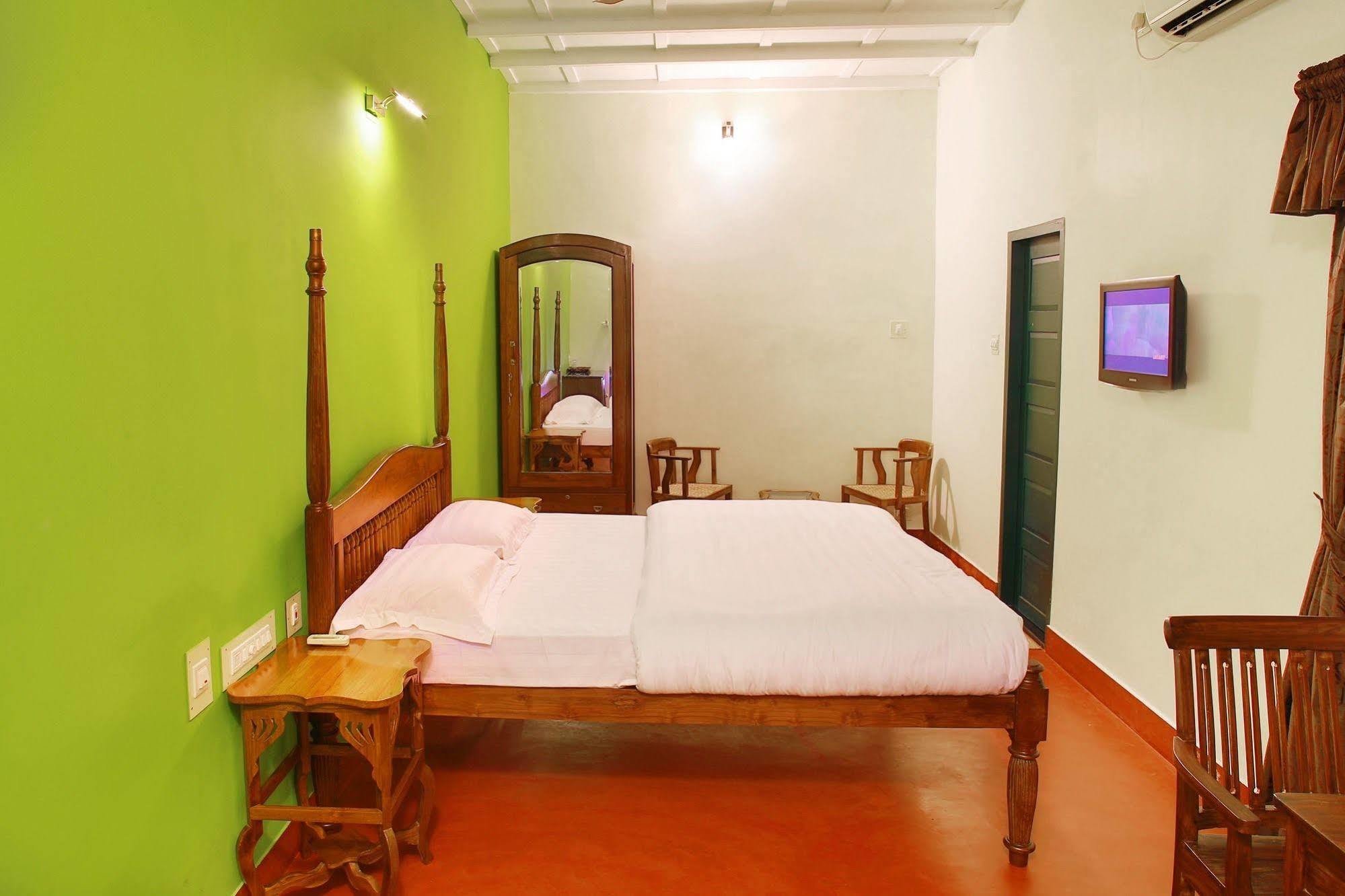 Bed and Breakfast Elphinstone Residency Kochi Екстер'єр фото